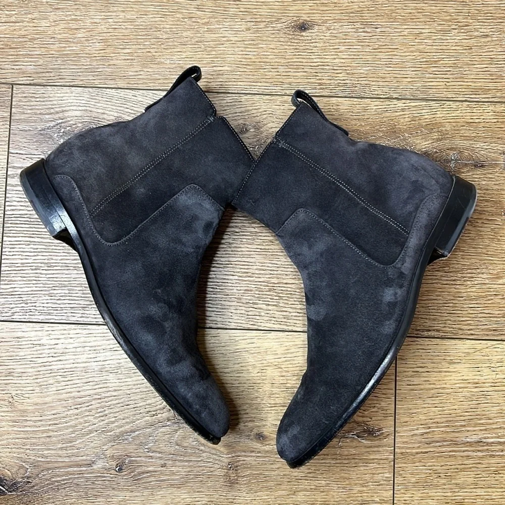 Vince Gray Suede Chelsea Boots Size 9E